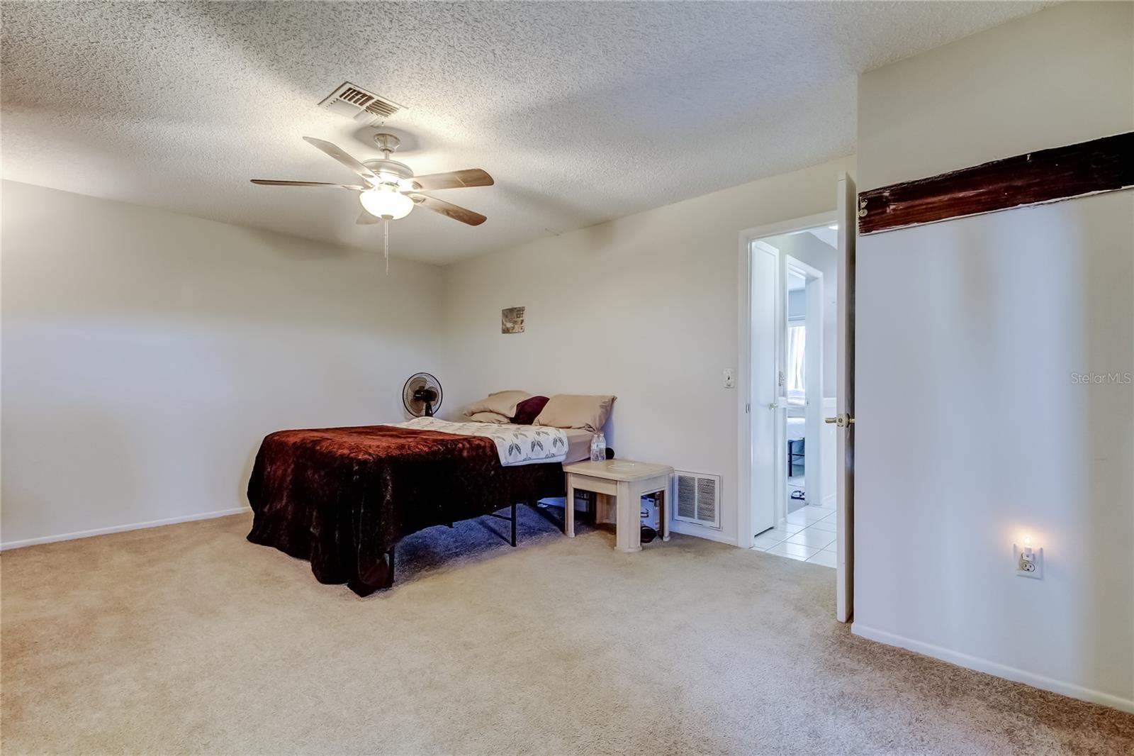 Image 26 of 41 For 4548 Somerset Place