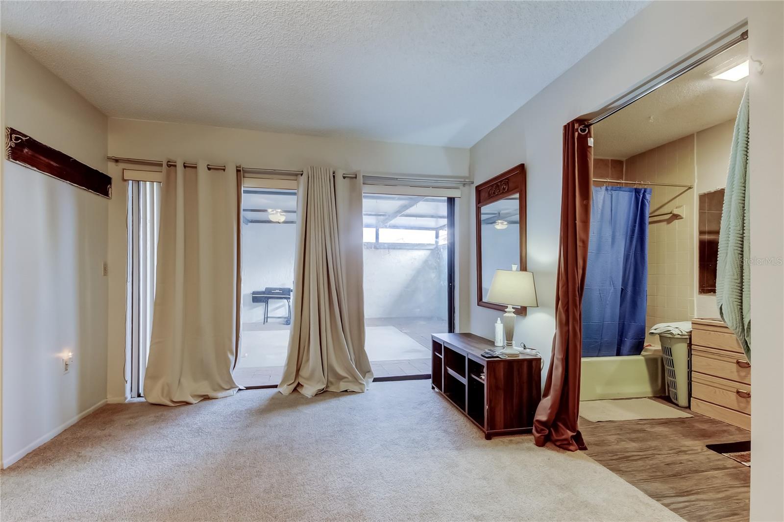 Image 28 of 41 For 4548 Somerset Place