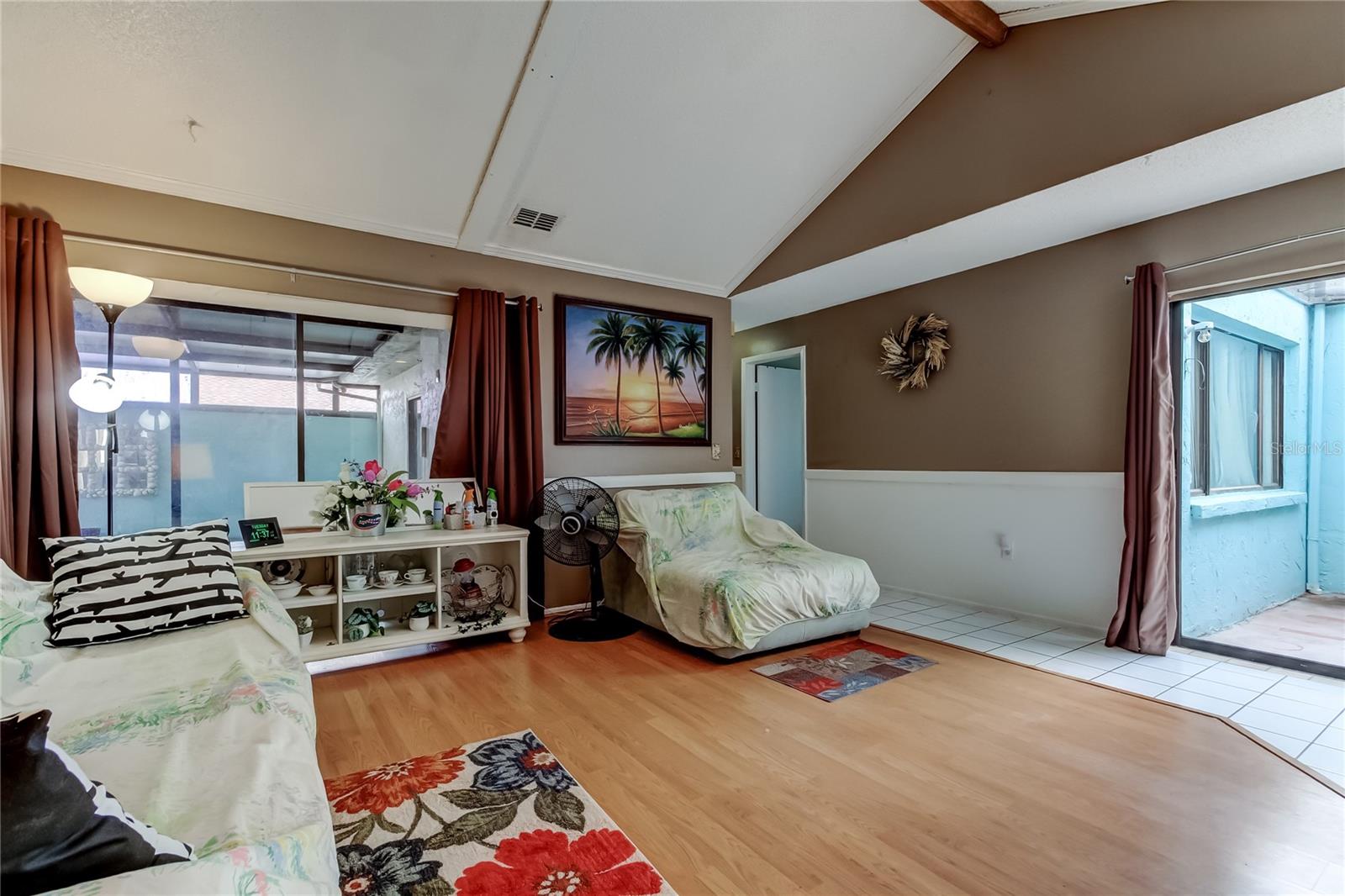 Image 3 of 41 For 4548 Somerset Place