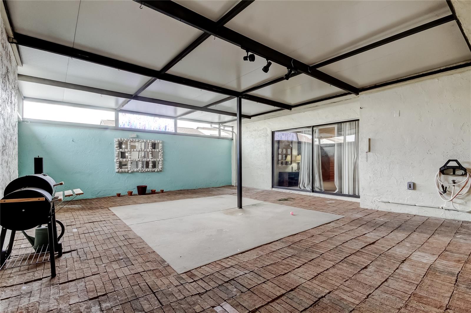 Image 31 of 41 For 4548 Somerset Place