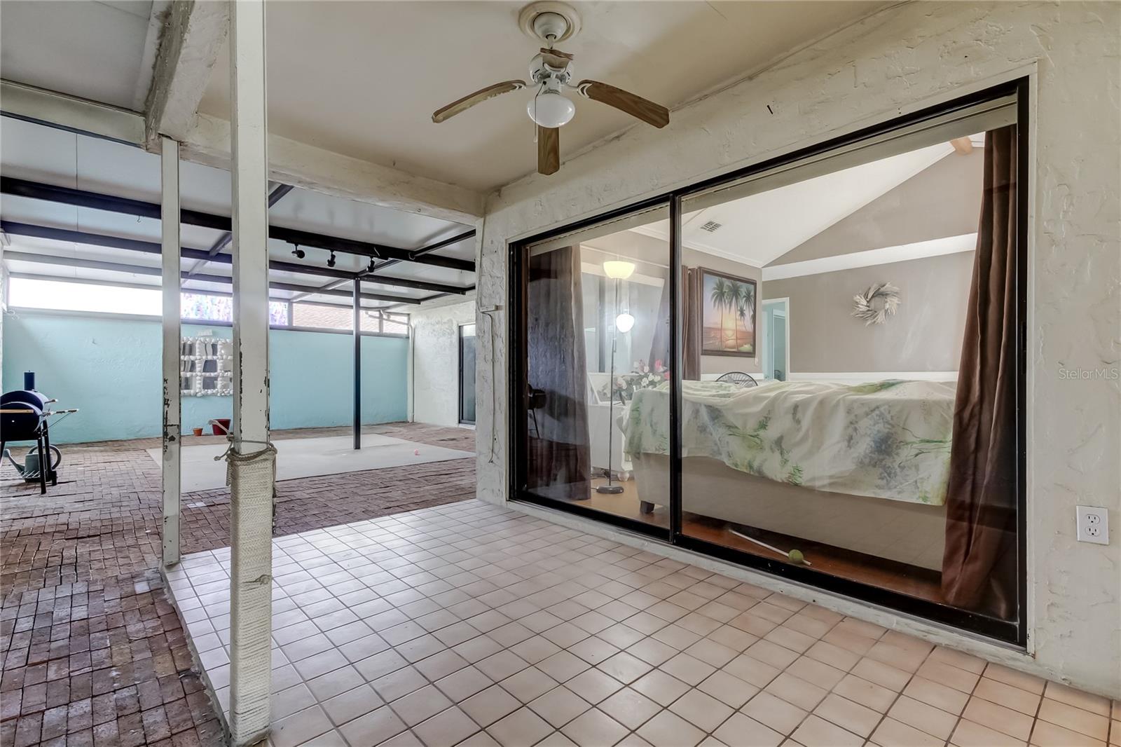 Image 33 of 41 For 4548 Somerset Place