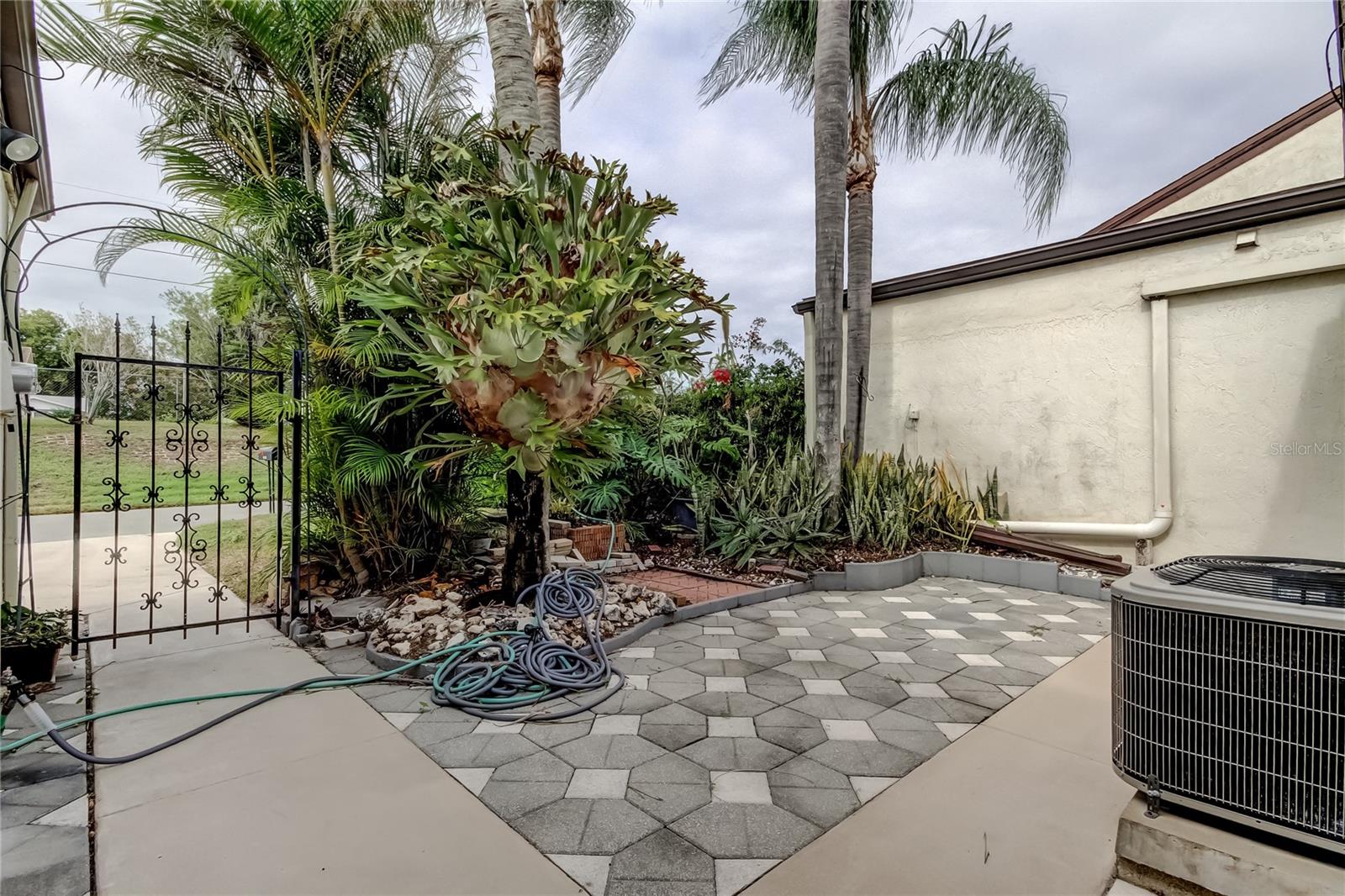 Image 36 of 41 For 4548 Somerset Place