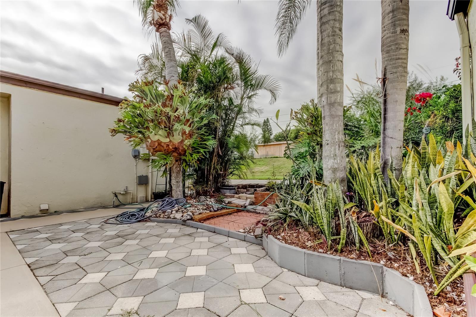 Image 37 of 41 For 4548 Somerset Place