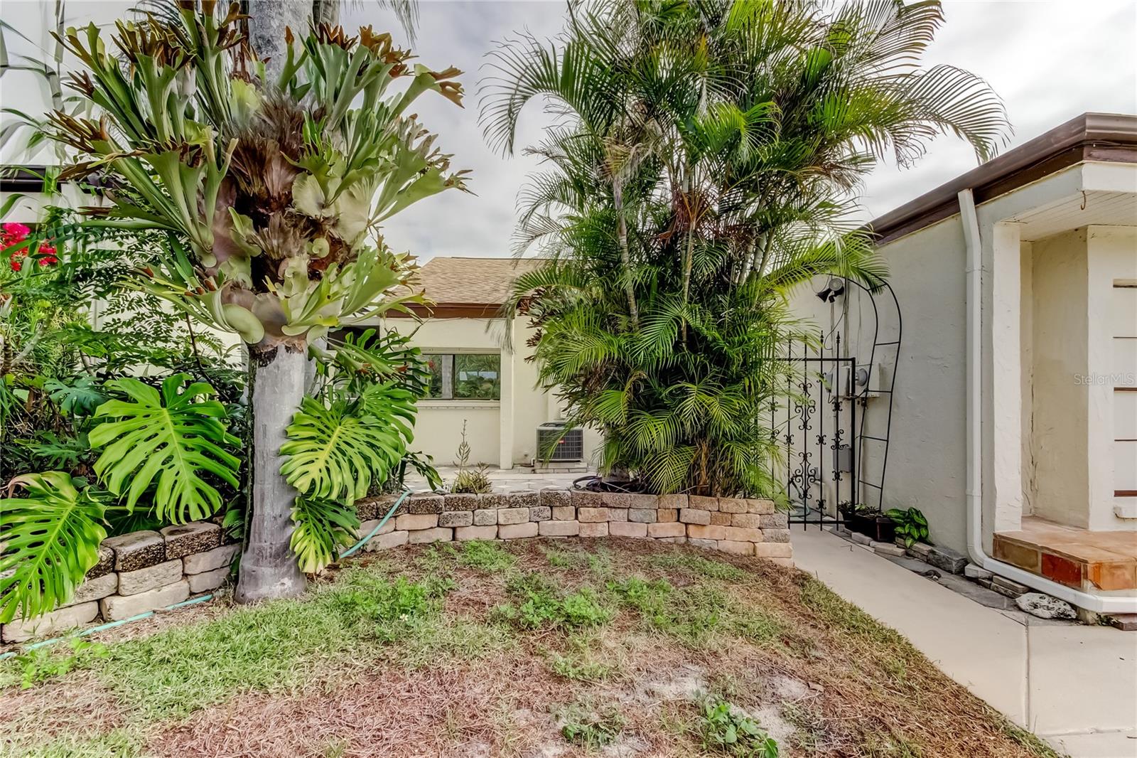 Image 39 of 41 For 4548 Somerset Place