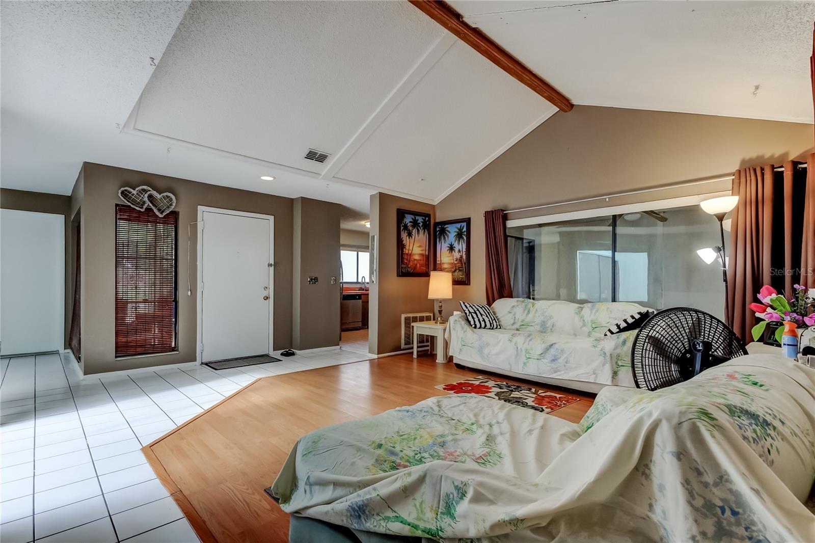 Image 5 of 41 For 4548 Somerset Place