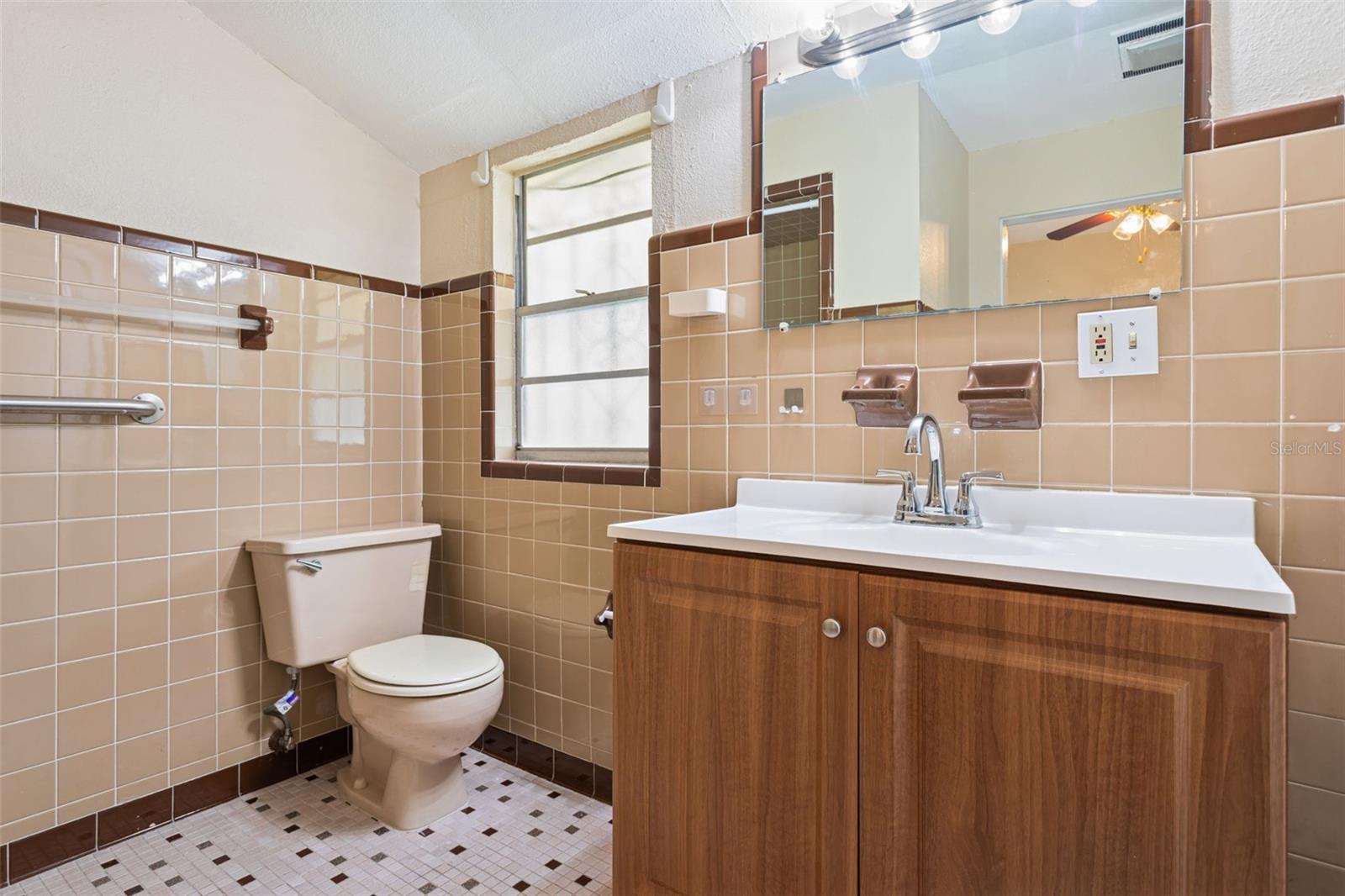 Image 17 of 25 For 5005 15th Street