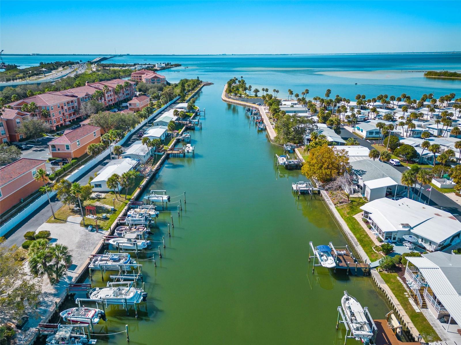 Listing photo id 22 for 4851 Gandy Boulevard B2l25