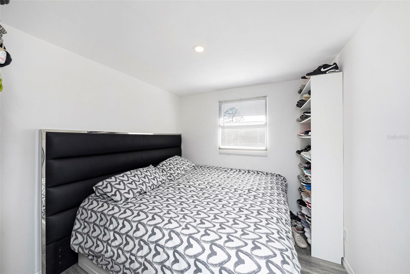 Image 18 of 27 For 4521 North Street