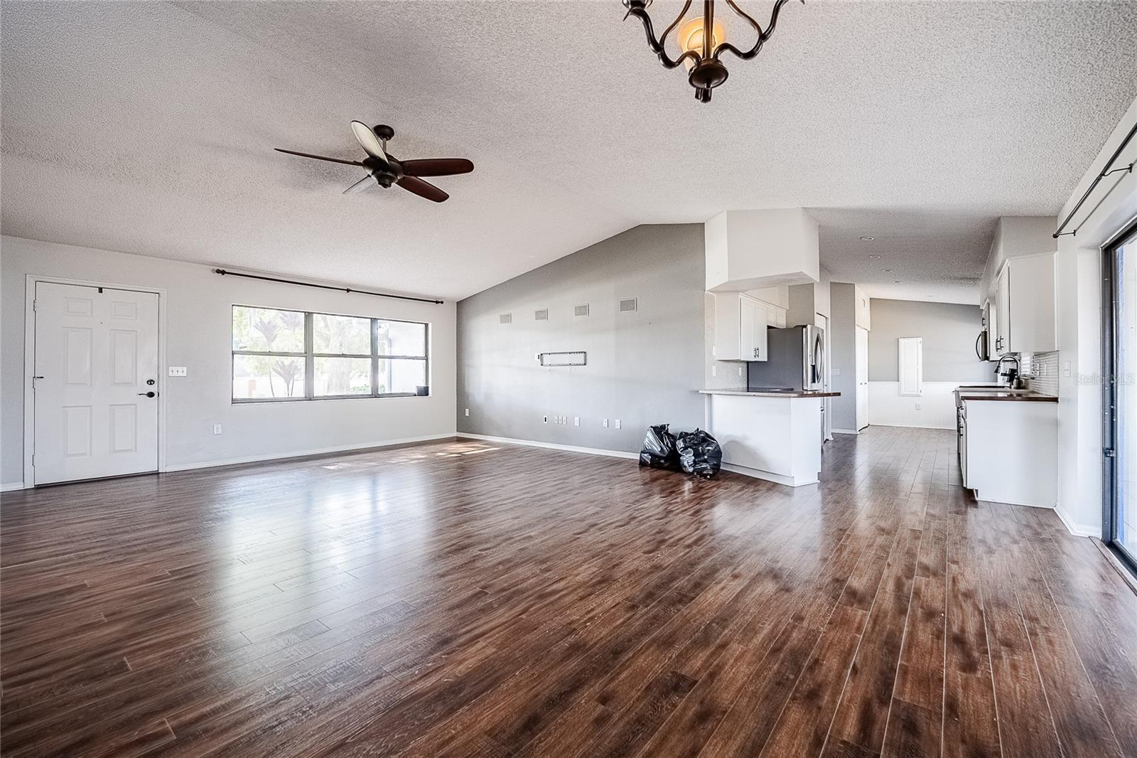 Image 10 of 40 For 3303 Duff Road