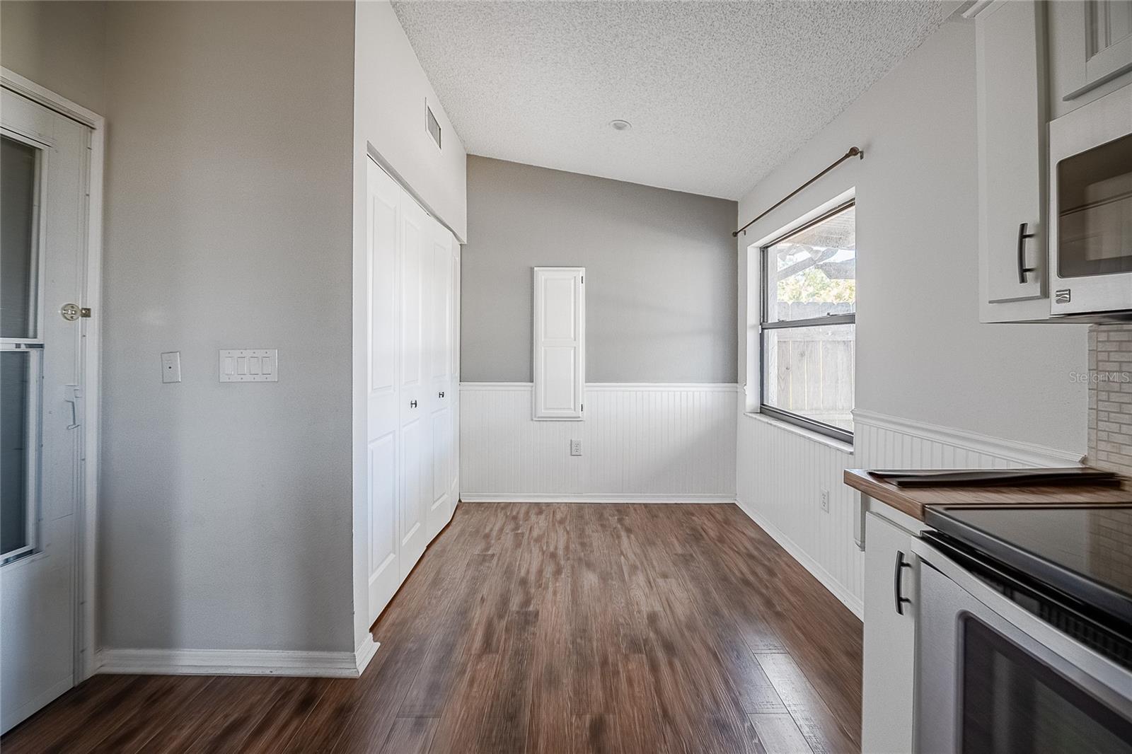 Image 13 of 40 For 3303 Duff Road