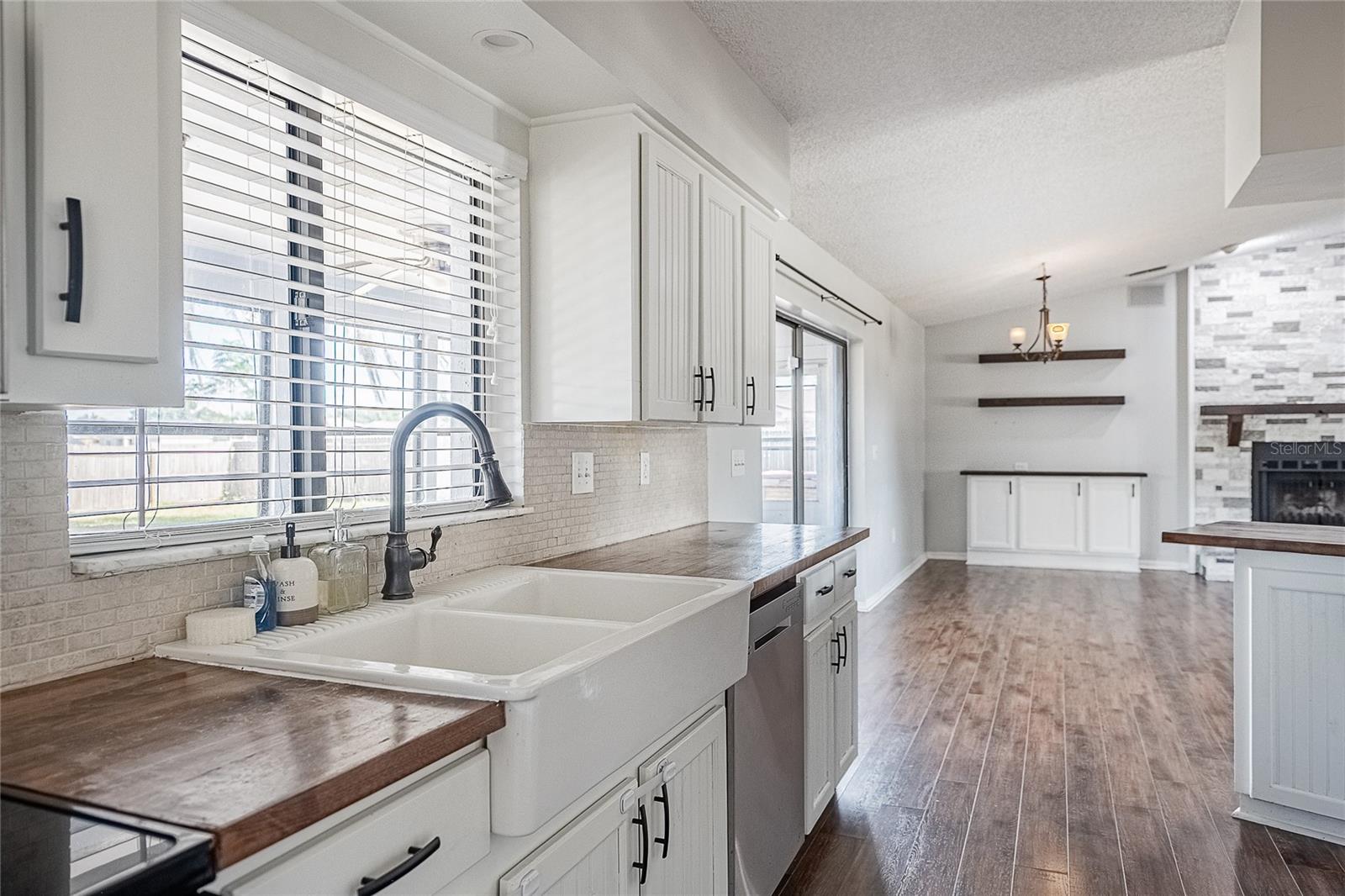 Image 15 of 40 For 3303 Duff Road