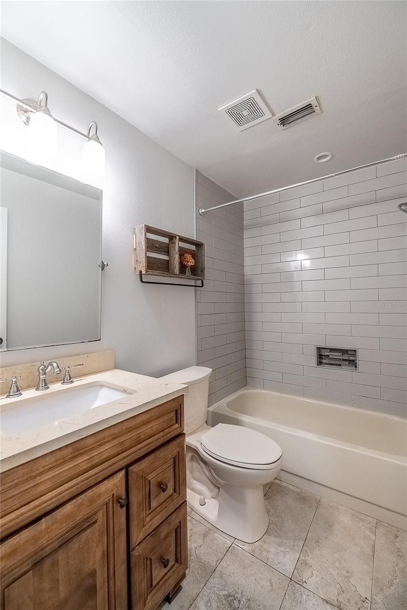 Image 25 of 40 For 3303 Duff Road