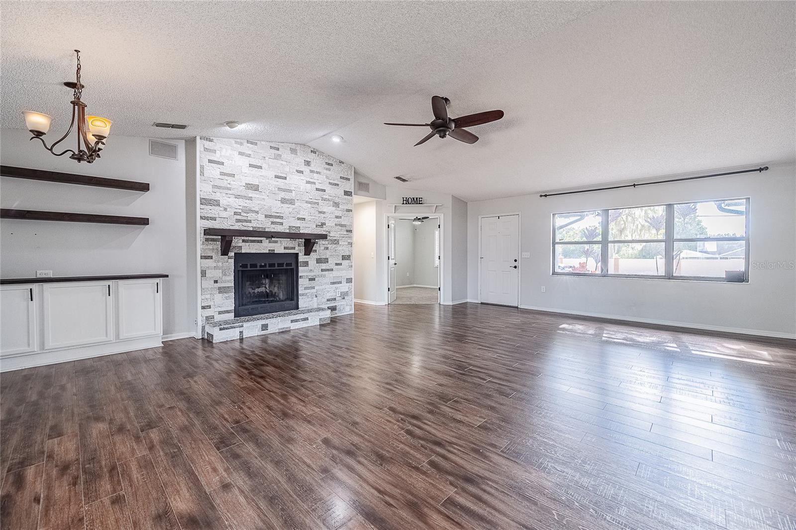 Image 8 of 40 For 3303 Duff Road