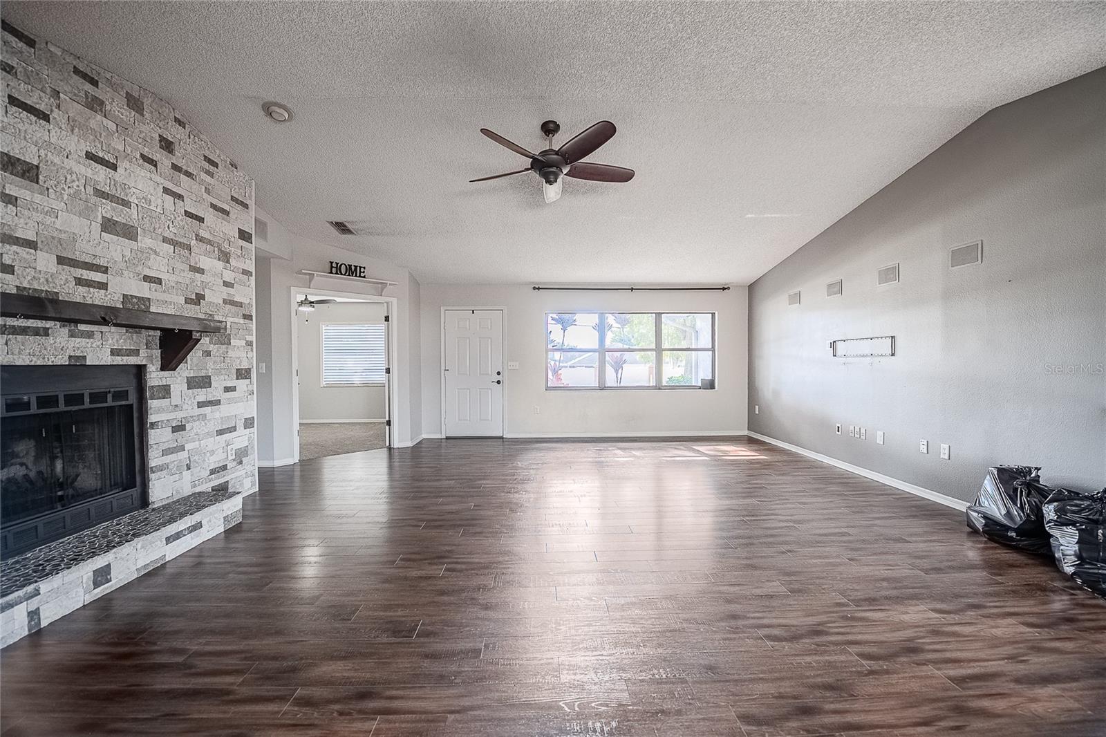 Image 9 of 40 For 3303 Duff Road