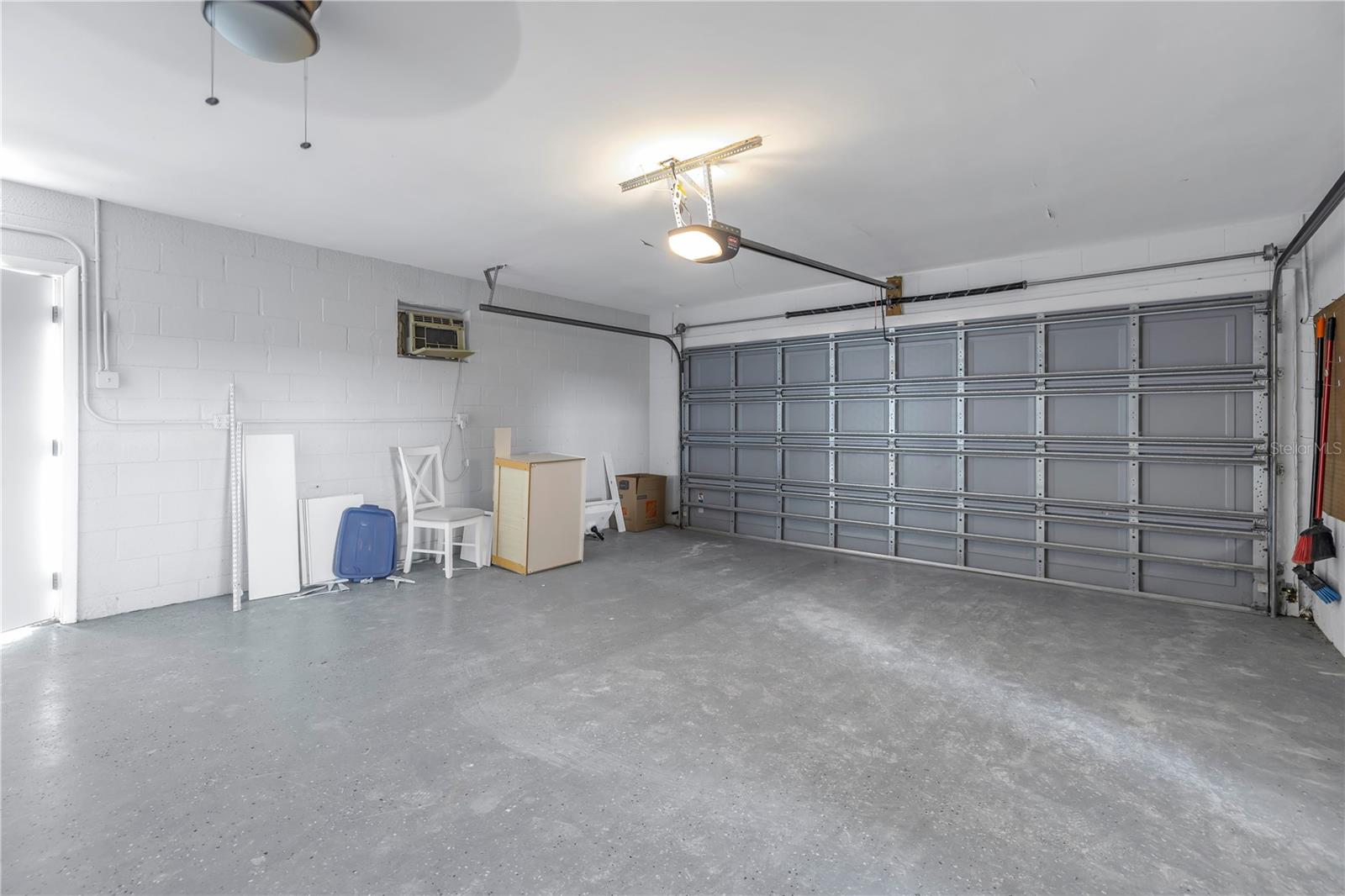 Image 9 of 20 For 4501 Helena Street Ne