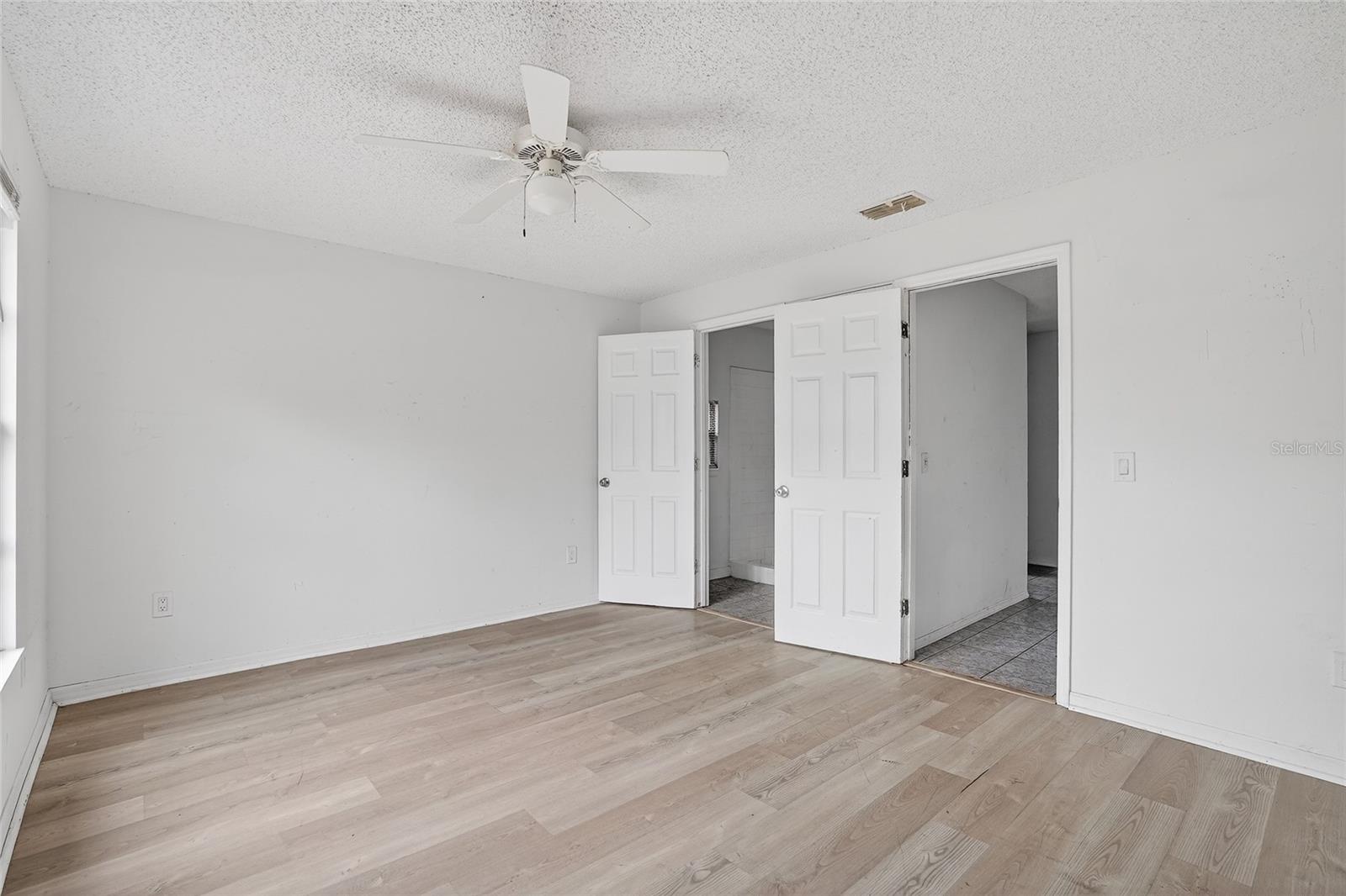 Image 15 of 34 For 4320 44th Street N