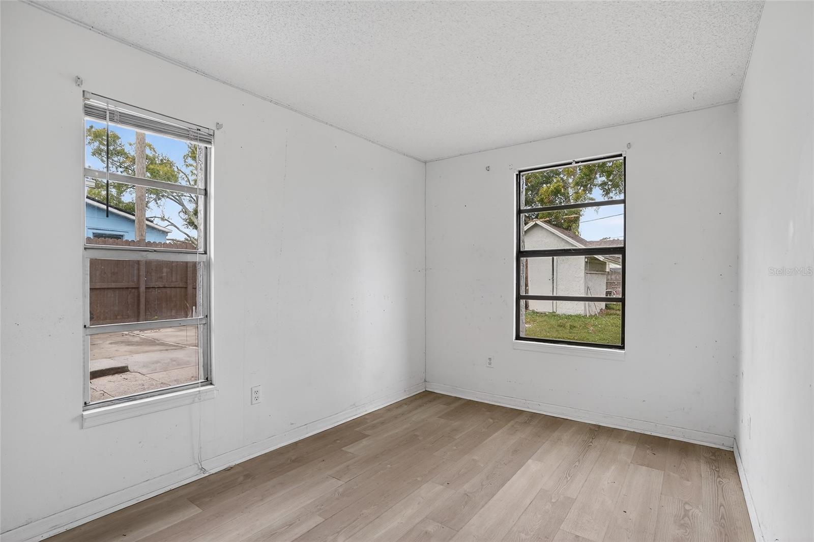 Image 19 of 34 For 4320 44th Street N