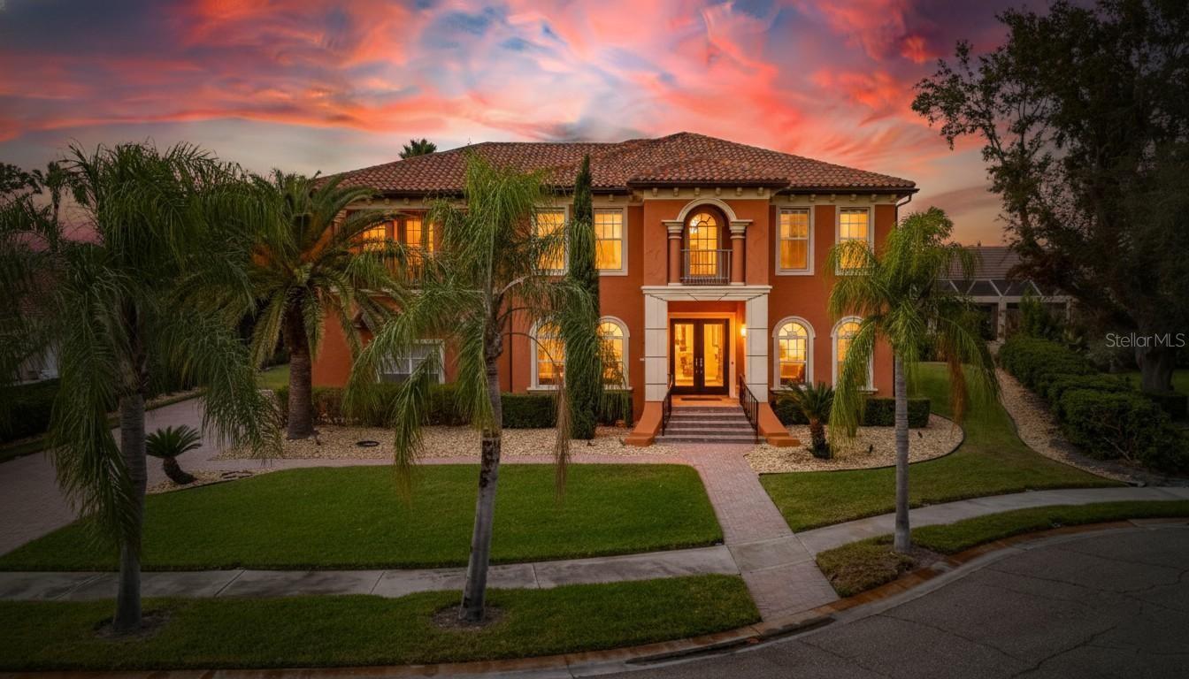 Listing photo id 4 for 5910 La Rosa Lane