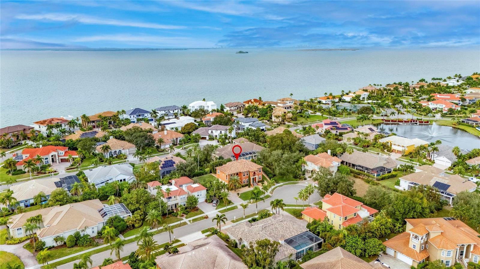 Listing photo id 72 for 5910 La Rosa Lane