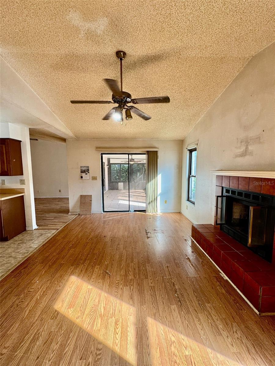 Image 6 of 16 For 2173 Cypress Point Drive N