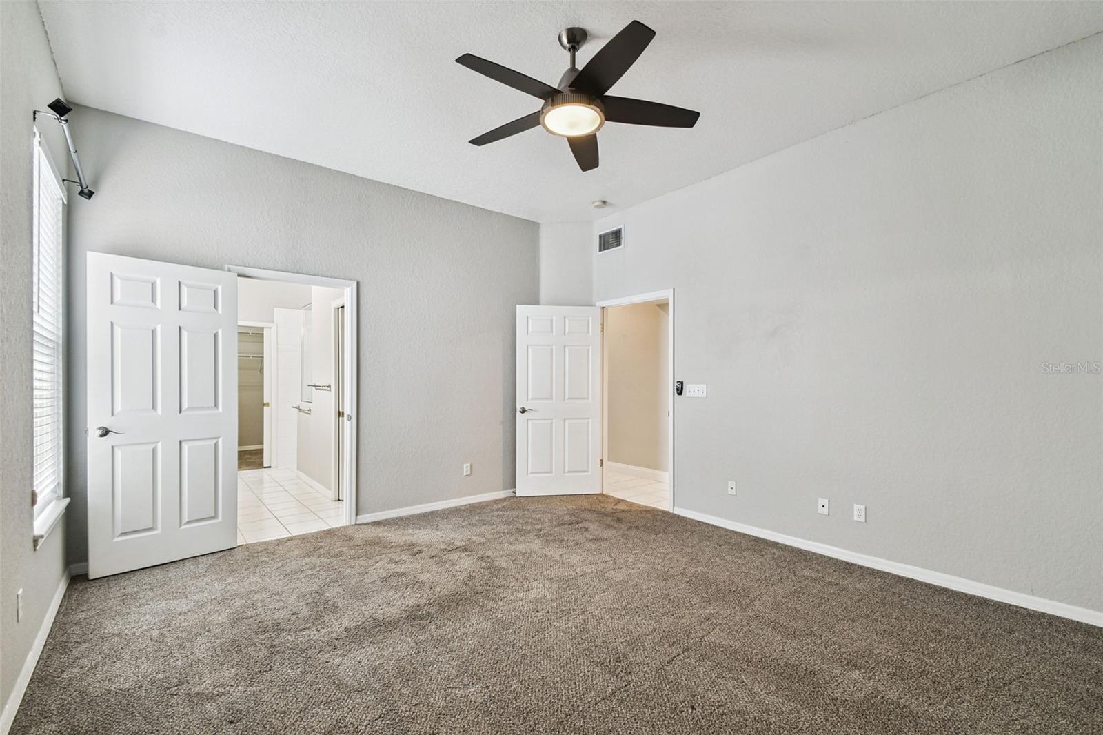 Image 24 of 53 For 6105 Elkins Avenue