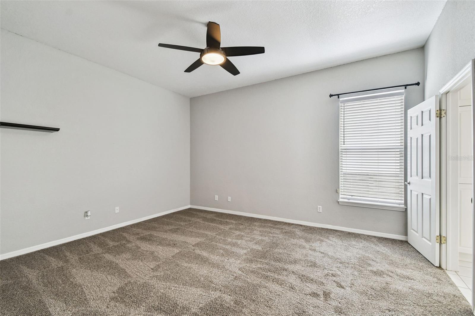 Image 25 of 53 For 6105 Elkins Avenue