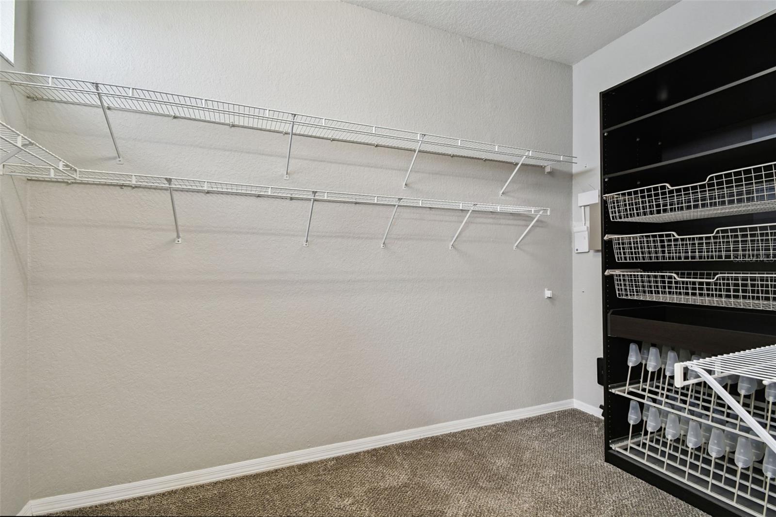 Image 29 of 53 For 6105 Elkins Avenue