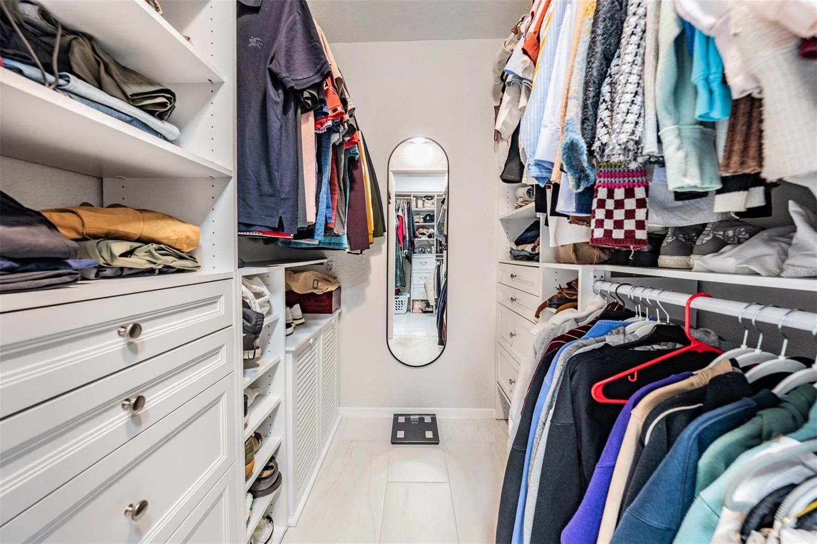 Image 31 of 46 For 200 Meres Boulevard 16