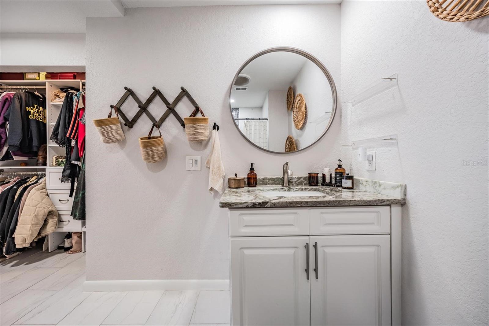 Image 33 of 46 For 200 Meres Boulevard 16