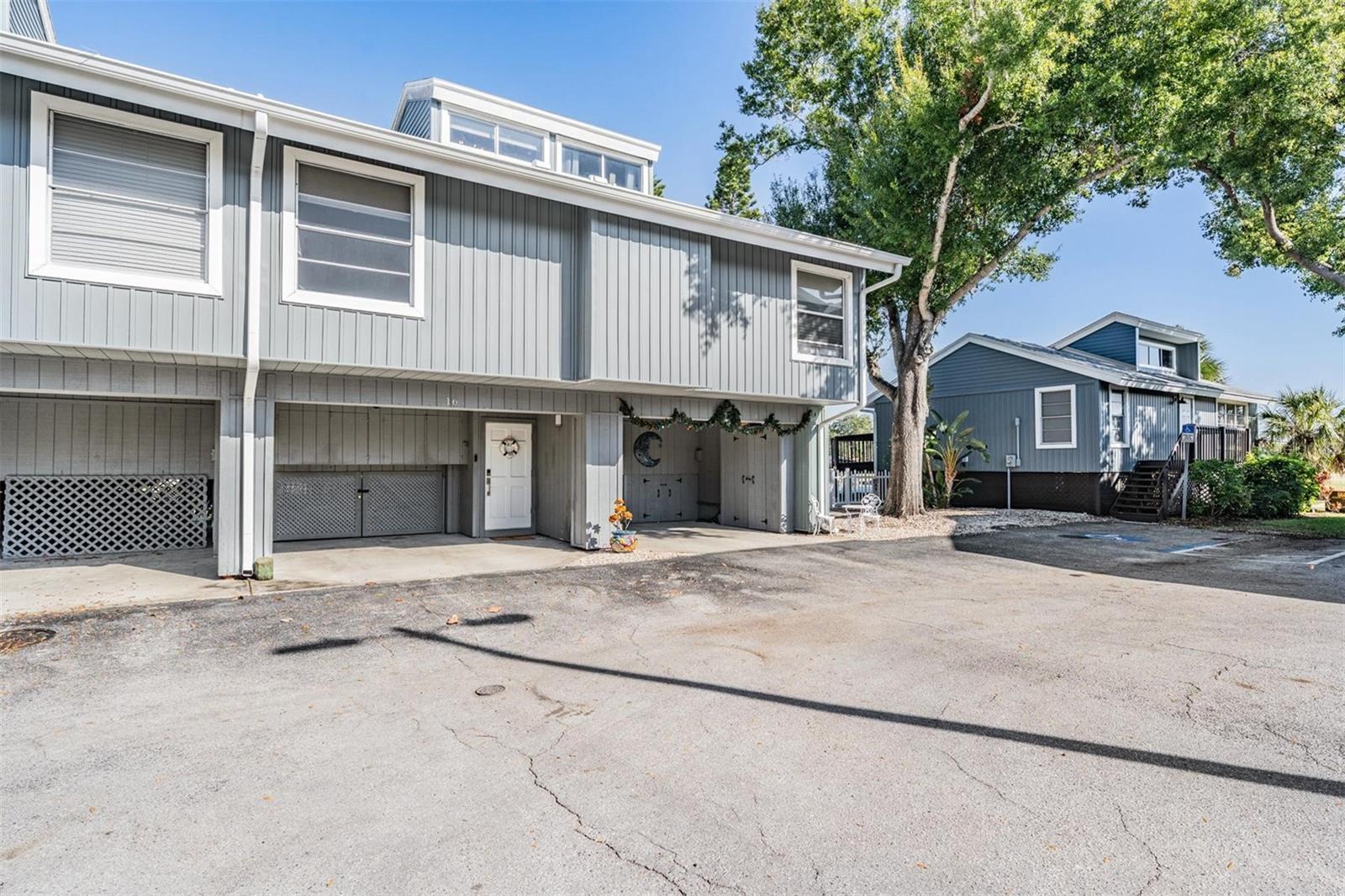 Image 42 of 46 For 200 Meres Boulevard 16