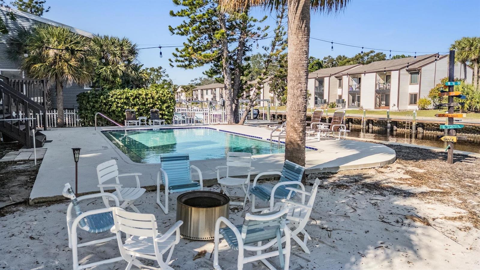 Image 45 of 46 For 200 Meres Boulevard 16