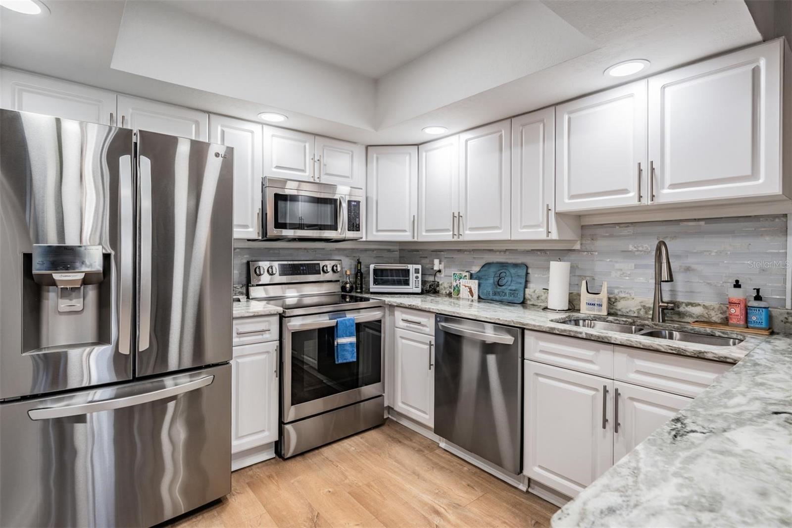 Image 8 of 46 For 200 Meres Boulevard 16