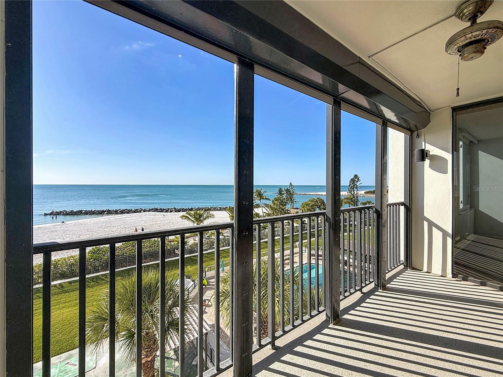 Image 23 of 75 For 7100 Sunset Way 405