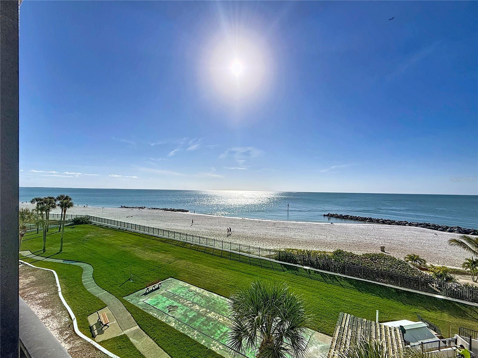 Image 25 of 75 For 7100 Sunset Way 405