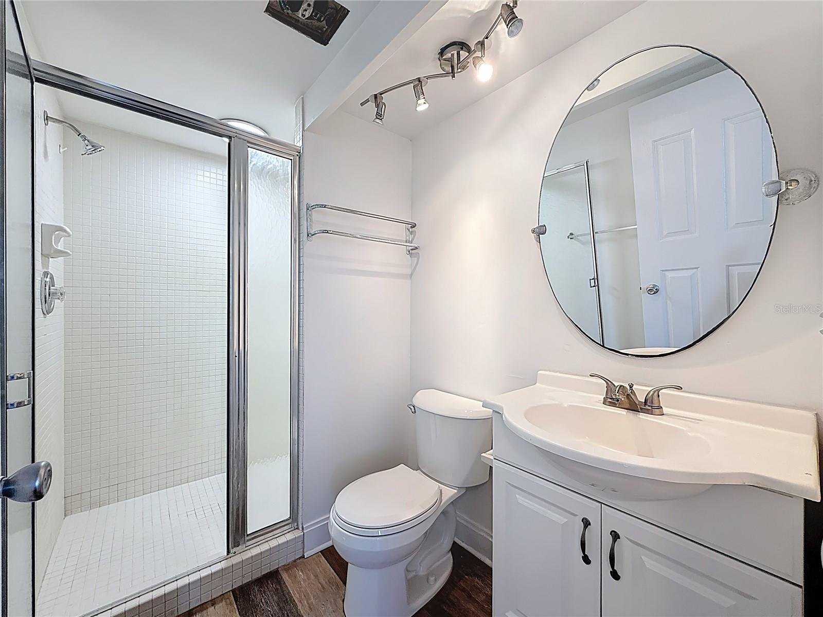 Image 43 of 75 For 7100 Sunset Way 405