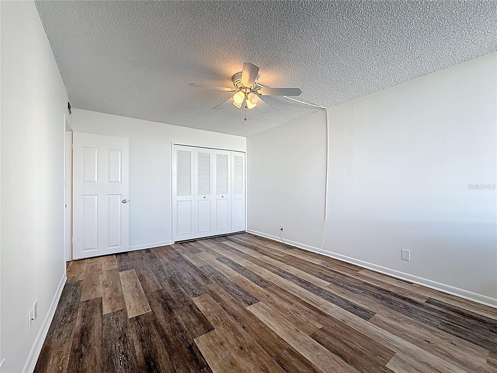 Image 44 of 75 For 7100 Sunset Way 405