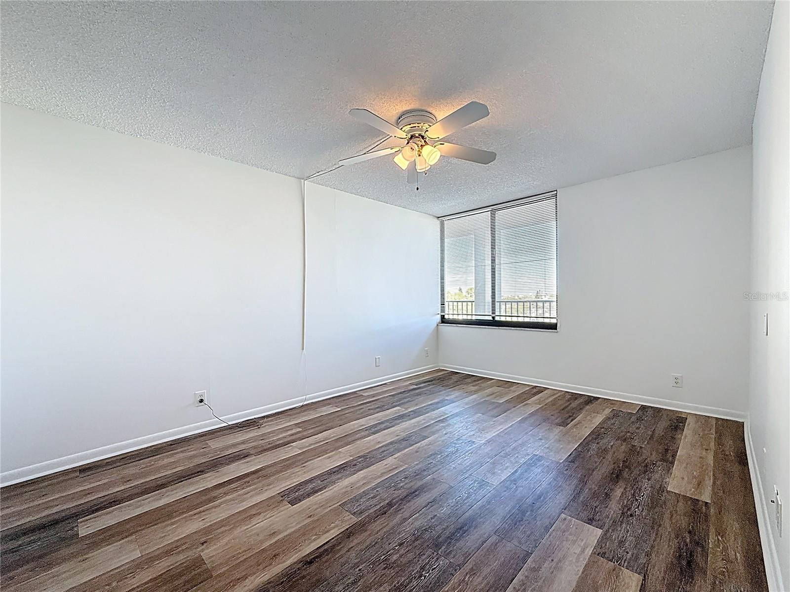 Image 46 of 75 For 7100 Sunset Way 405