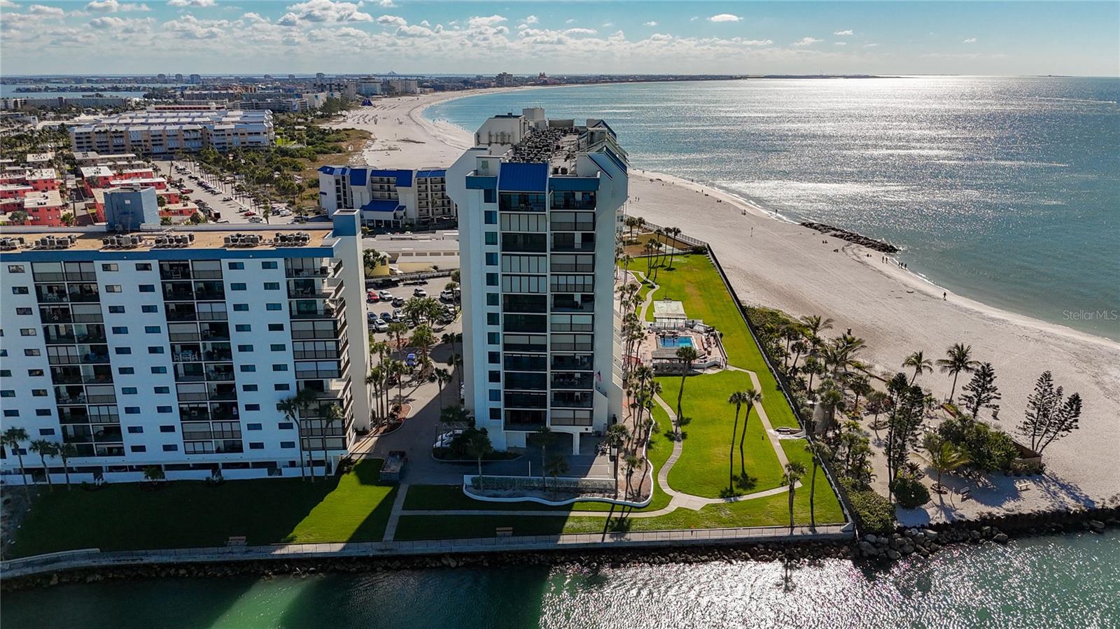 Image 53 of 75 For 7100 Sunset Way 405