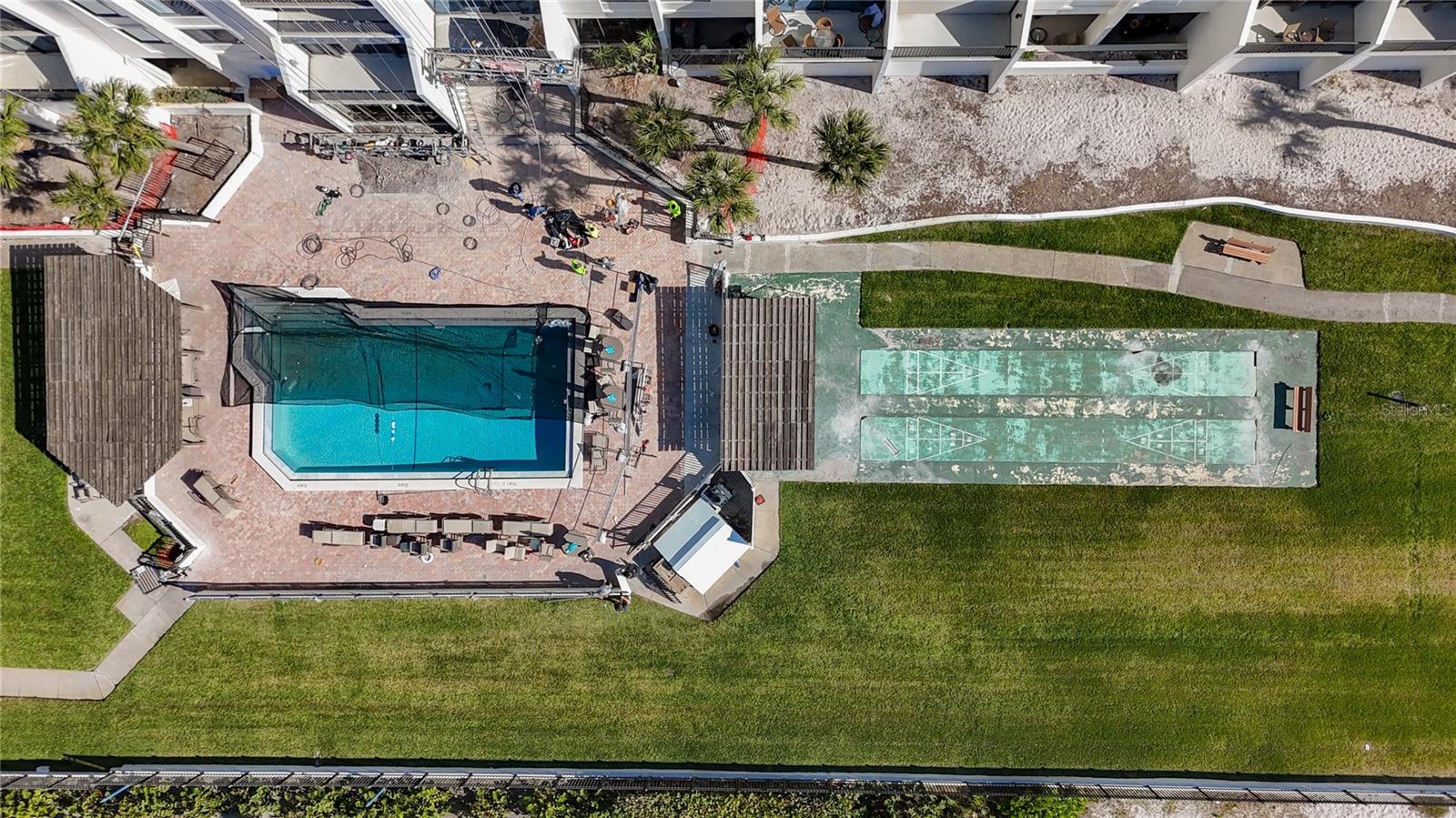 Image 57 of 75 For 7100 Sunset Way 405