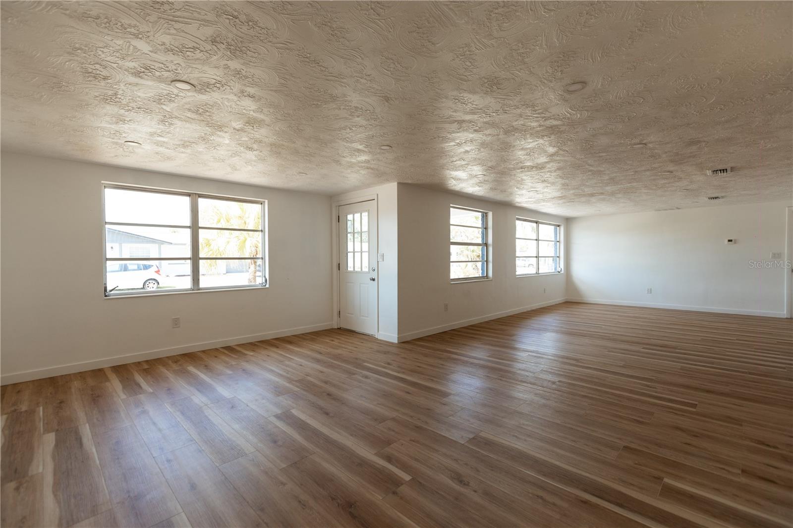 Image 13 of 41 For 3530 Umber Road