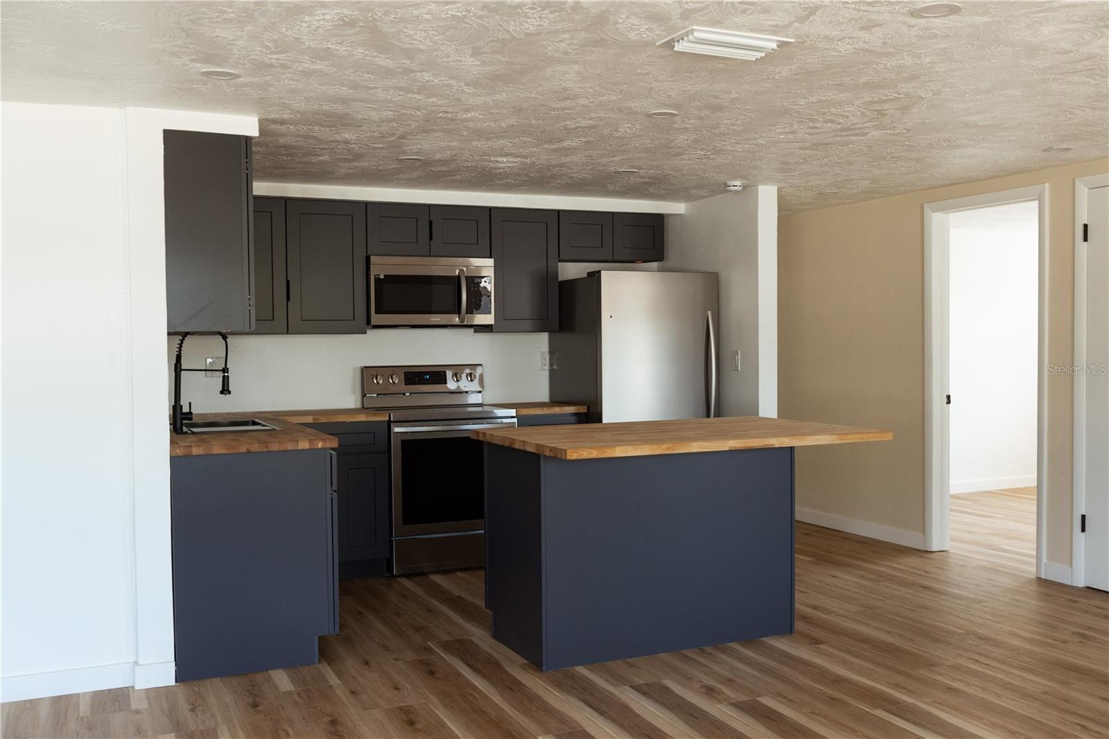 Image 17 of 41 For 3530 Umber Road