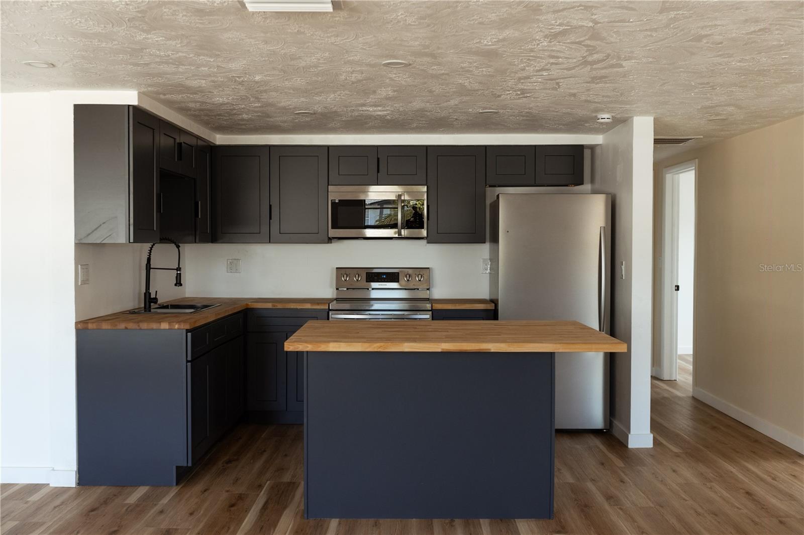 Image 18 of 41 For 3530 Umber Road