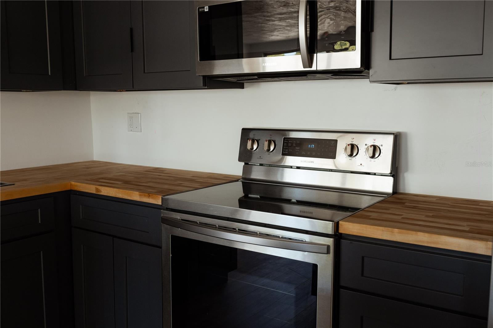 Image 21 of 41 For 3530 Umber Road