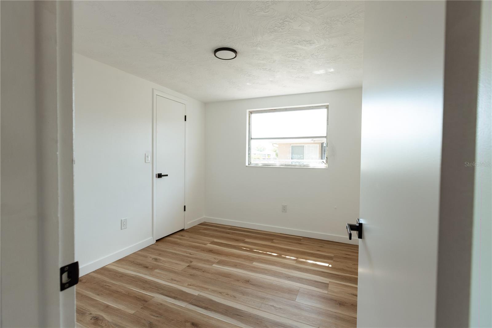 Image 25 of 41 For 3530 Umber Road