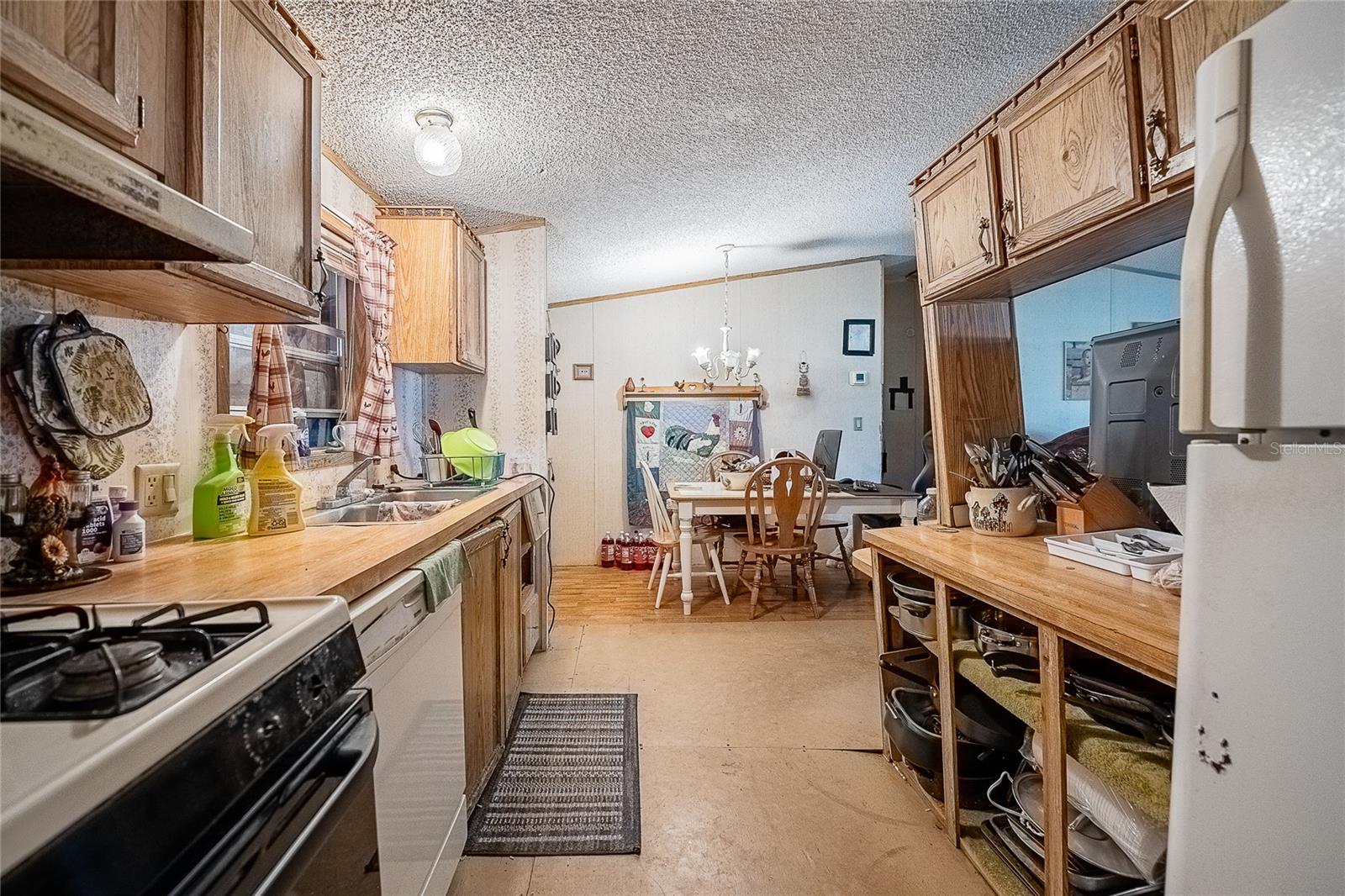 Image 6 of 25 For 5220 Spring Creek Drive