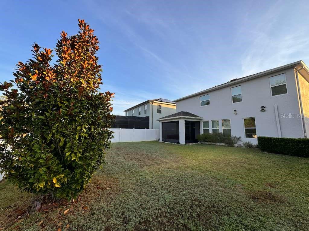 Image 2 of 5 For 10916 Honor Road