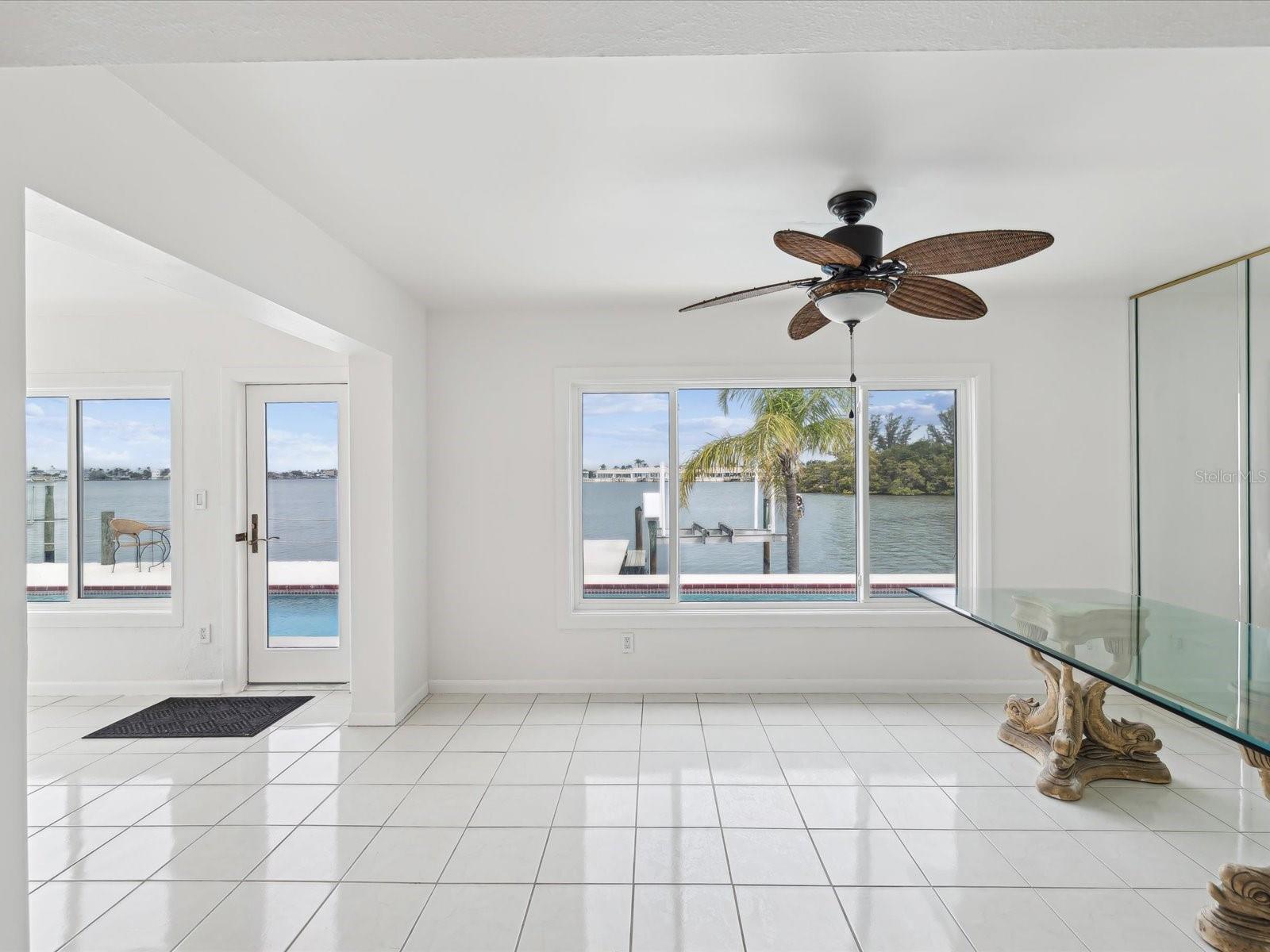 Image 17 of 37 For 11549 48th Avenue N