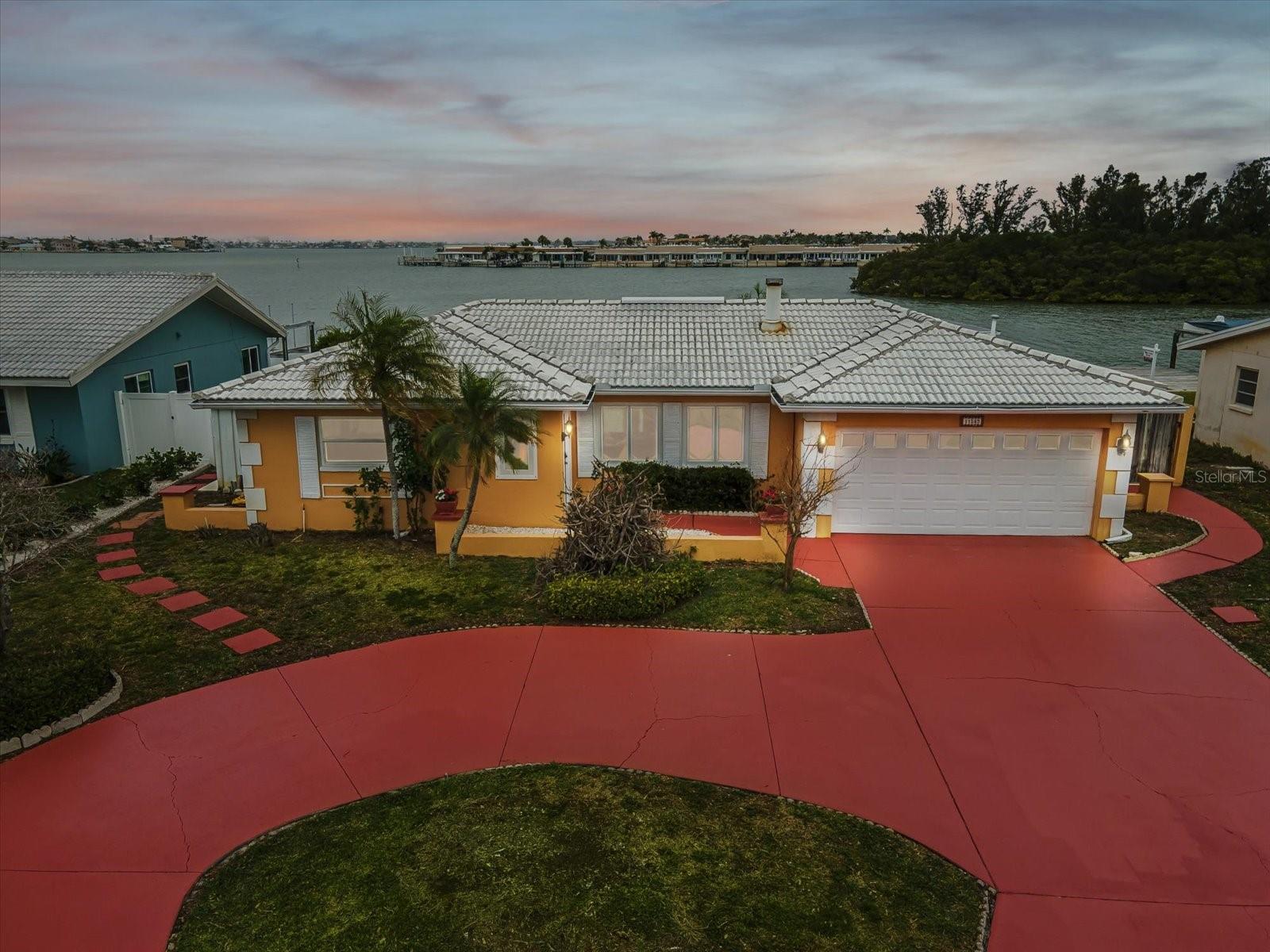 Image 32 of 37 For 11549 48th Avenue N