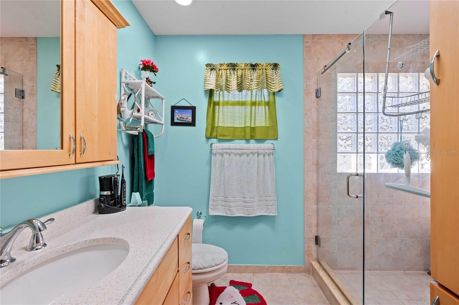 Listing photo id 20 for 1109 Commodore Street