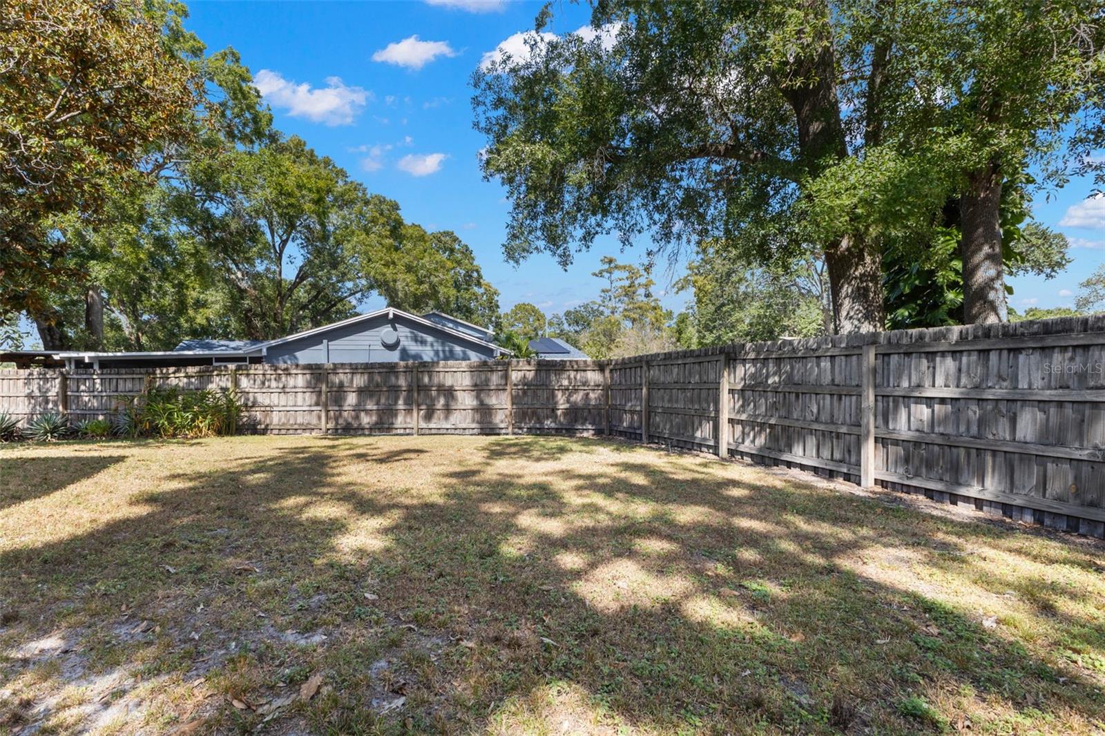 Listing photo id 26 for 7801 Greenshire Drive